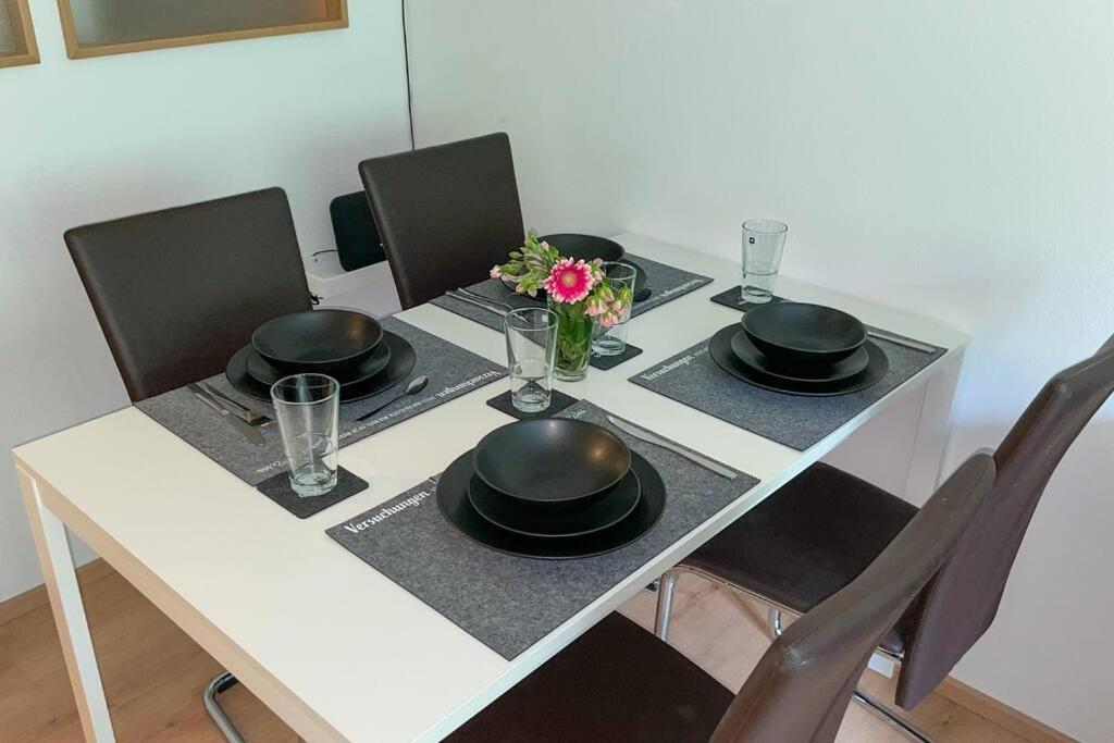 Shine Apartment אוברשטאופן מראה חיצוני תמונה